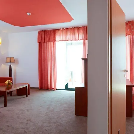 Mena Palace Hotell Slăntjev Brjag