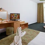 Mena Palace サニービーチ