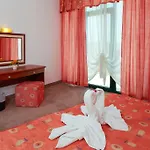 ホテル Mena Palace