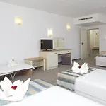 ホテル Mena Palace