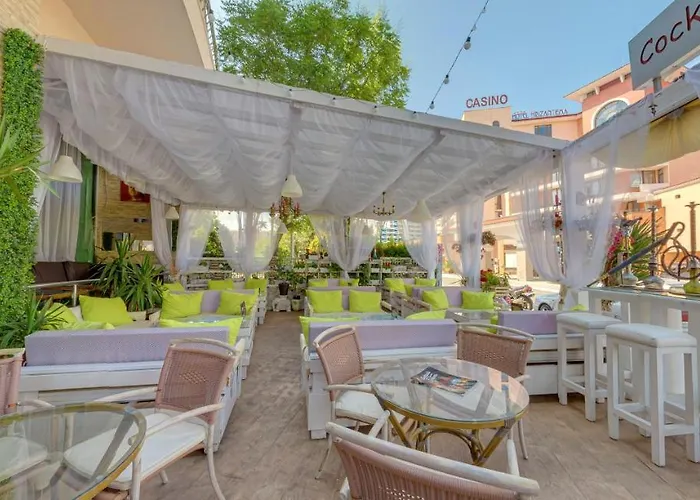 Отель Mena Palace -