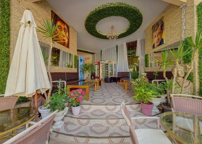 Отель Mena Palace - 4*