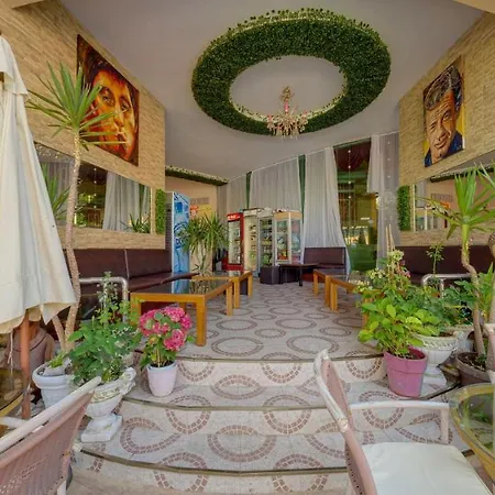 Готель Mena Palace 4*