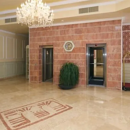 Отель Mena Palace -