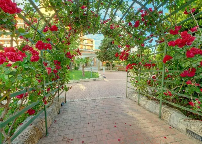 Mena Palace Hotel Słoneczny Brzeg