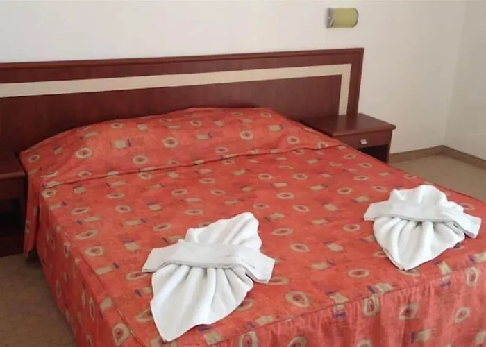 Hotel Mena Palace Słoneczny Brzeg