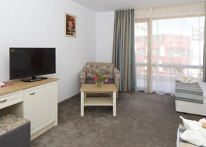 Hotel Mena Palace Słoneczny Brzeg